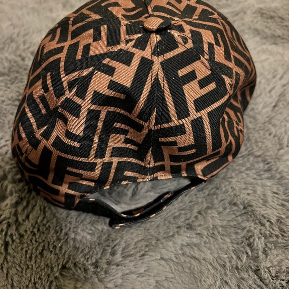 Authentic Fendi hat - Picture 2 of 3